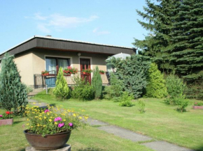 Small holiday home with large garden near the Czech border